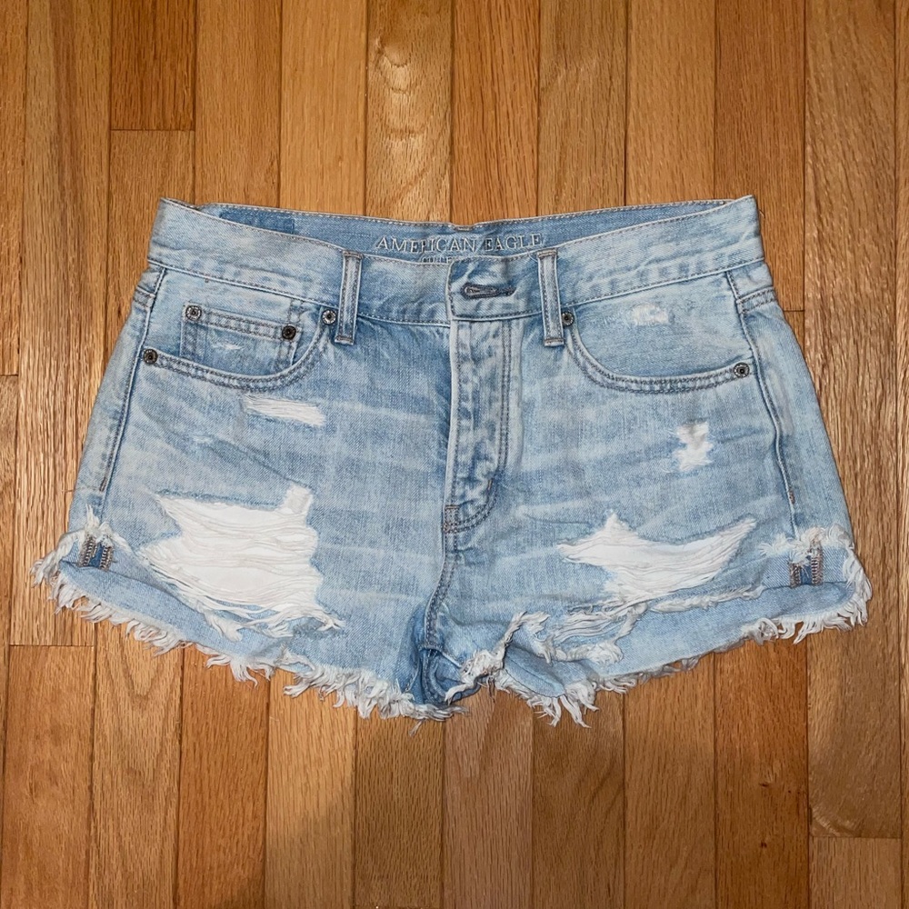 Distressed American Eagle Tomgirl Shorties
